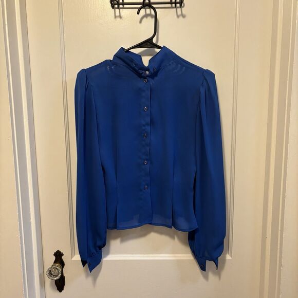 Women’s Button Down Ruffle Blouse Size XS - Picture 2 of 3